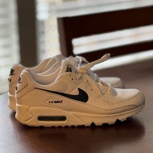 Nike Air Max 90